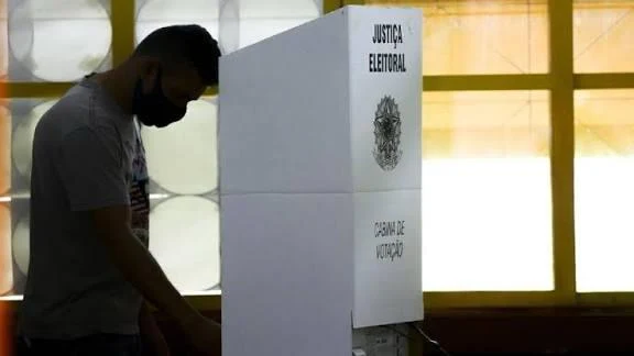 Redenec articula projeto para destinar parte do Fundo Eleitoral à formação de eleitores